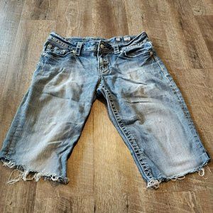 Miss Me Light Wash Shorts Size 29 Denim